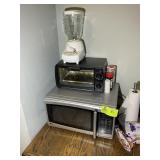 GROUP OF KITCHEN APPLIANCES, LG COUNTERTOP MICROWA