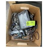 BOX WITH SPOTLIGHTS AND EXTENSION CORDS