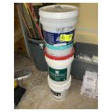 GROUP OF MISC CLEANERS AND OIL RESISTANT COATING