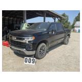 2023 Chevrolet Silverado LT 4x4, crew cab, Damage