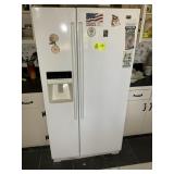 MAYTAG SIDE BY SIDE FREEZER FRIDGE, MODEL MSF22D4X