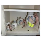 GROUP OF SEA SHELL THEMED SERVING PCS, TEA POT, CR