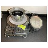 GROUP OF KITCHEN COOK WARE ITEMS, METAL RACKS, FRY