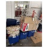 LARGE GROUP OF OUTDOOR CHRISTMAS DECORATIONS. WHIT