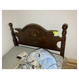 QUEEN SIZE HEADBOARD WITH ADJUSTABLE BASE
