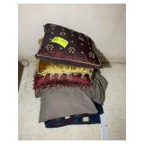 GROUP OF DECORATIVE PILLOWS