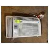 SHARP WINDOW AC UNIT, MODEL AFS125RX, UNKNOWN COND