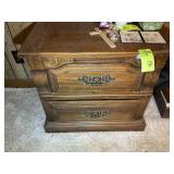 2 DRAWER APPEARS TO BE RIVERSIDE WOODEN NIGHT STAN