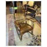 AMISH-STYLE HICKORY BENTWOOD ROCKING CHAIR