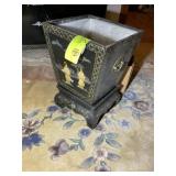 APPEARS TO BE VINTAGE CHINESE BLACK LACQUER WOOD P