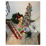 GROUP OF CHRISTMAS Dï¿½COR, ARTIFICIAL TREE, WREATH,