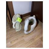PAIR OF SWAN PLANTER VASES, 12 IN AND 14 IN TALL