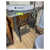 SINGER PEDAL SEWING MACHINE BASE WITH STONE TOP, 1