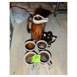 GROUP INCLUDING HULL COFFEE PITCHER AND 4 MUGS, 3