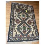 NATIVE THEMED AREA RUG, 50 IN X 78 IN