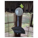 VINTAGE CHATILLON TYPE-720 HANGING SCALE WITH META