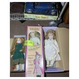 GROUP INCLUDING VINTAGE DOLLS IN BOXES, METAL CLAS