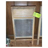 VINTAGE WOOD AND METAL WASHBOARD, 12.5 IN X 24 IN