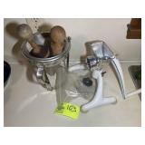 GROUP INCLUDING VINTAGE MAID OF HONOR MEAT GRINDER