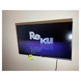 HISENSE FLAT SCREEN TV 32 IN, WALL MOUNT NOT INCLU