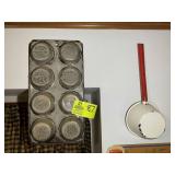 GROUP INCLUDING VINTAGE ENAMEL 8 LOAF MUFFIN PAN A
