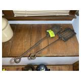 PAIR OF VINTAGE UMAFO CAST IRON WAFFLE IRONS, NO 2