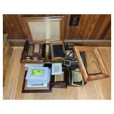 LARGE GROUP OF MISC PICTURE FRAMES