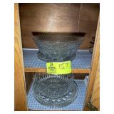 GROUP OF CLEAR GLASS CENTERPIECE BOWLS AND SERVING