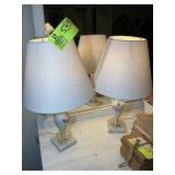 PAIR OF TABLE LAMPS, 18 IN TALL
