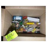 BOX WITH MISC VINTAGE HOT WHEELS DIE CAST CARS, ER