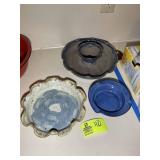 GROUP OF CERAMIC STYLE BOWLS AND CHIP AND DIP TRAY