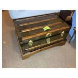 VINTAGE WOODEN TRUNK ON STAND, 30.5 IN X 18 IN X 1