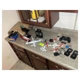 GROUP OF MISCELLANEOUS REMOTE CONTROL TOYS DRONES