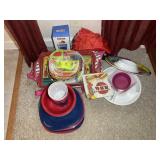 GROUP INCLUDING PLASTIC, SERVING PIECES, VEGGIE, T