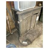 Vintage woodstove 38' x 25' x 39'