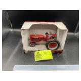 FARMALL 230 NF NEW IN BOX