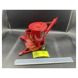 ERTL INTERNATIONAL MIXER GRINDER,SOME CHIPS PLAY