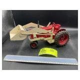 FARMALL 806 NF BUCKET LOADER, RED AND WHITE ORIGIN