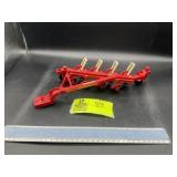 ERTL INTERNATIONAL, 4 BOTTOM PLOW NEW