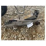AMT 2 TON FLOOR JACK