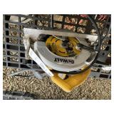 DEWALT 7 1/4 IN CIRCULAR SAW, MODEL DWE575