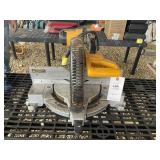 DEWALT 12 IN DOUBLE BEVEL COMPOUND MITER SAW, MODE