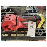 MILWAUKEE LED SEARCH LIGHT WITH BATTERY
