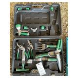 THE FLOWER GALLERY GARDENING TOOL KIT