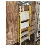 GORILLA LADDERS 4 FT PLATFORM LADDER