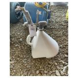 SPRAYING MANTIS TEXTURE SPRAYER