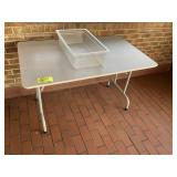 4 FT FOLDING TABLE