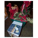 GROUP OF CHRISTMAS DECORATIONS