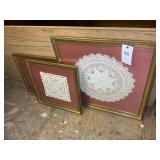 GROUP OF 3 CROCHET DOILIES IN FRAMES, 18 IN SQ AND