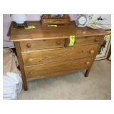 VINTAGE WOOD APPEARS TO BE OAK 4 DRAWER DRESSER, 4